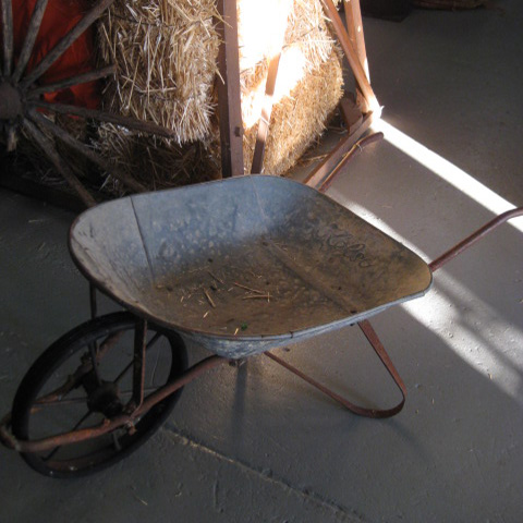 WHEELBARROW, Metal Kelso